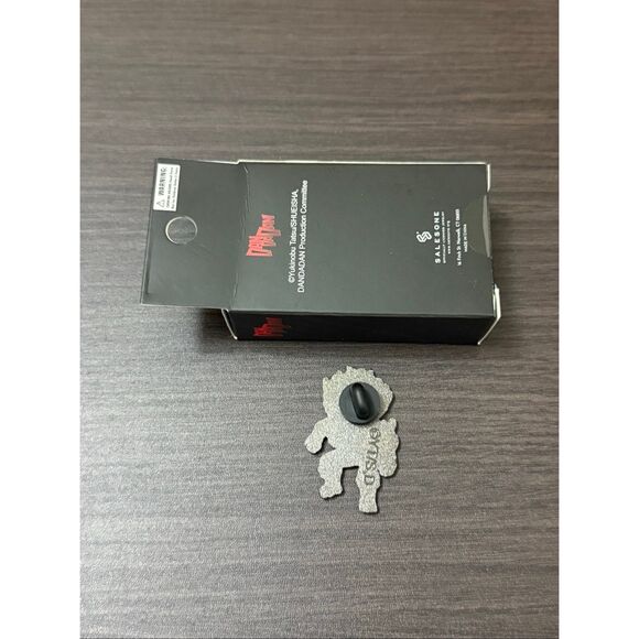 Dandadan Chibi Character Blind Box Enamel Pin - Ken Takakura - Picture 2 of 2